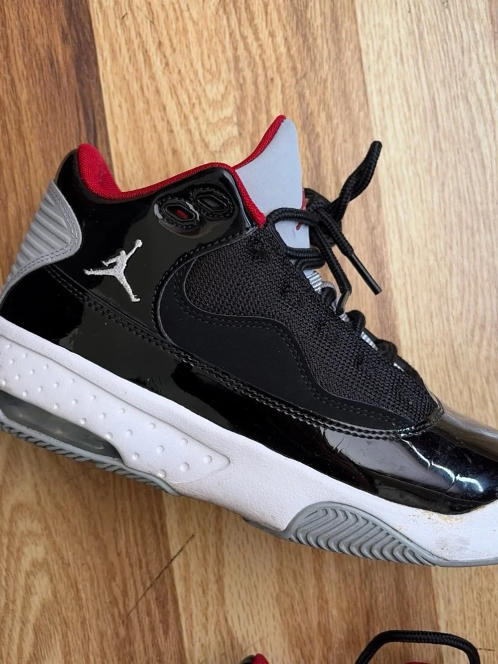 Nike Black/Red/Grey Men's Basketball Sneakers